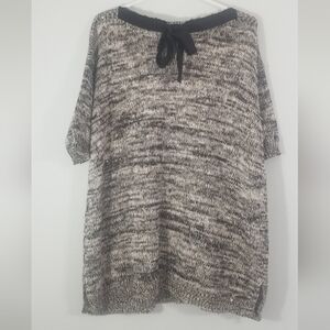 Ana Sweater Tee. Black & White Knit w/ Gold Sequins. Bow Tie Accent on Back. XL.